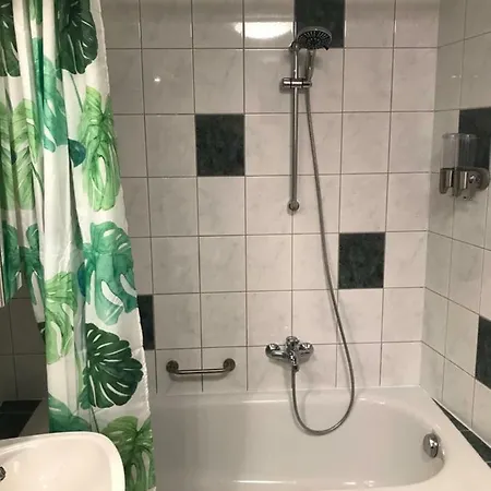 Apartment-ferienwohnung Sonja In Innsbruck-igls インスブルック